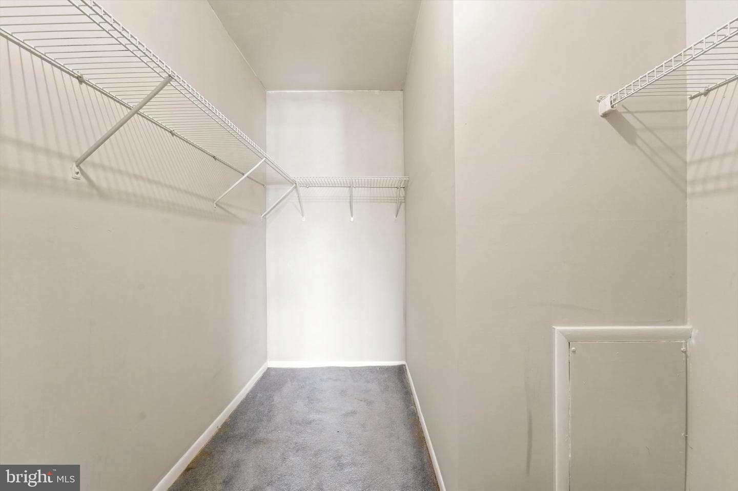 58201 Delaire Landing Road #201 photo 18
