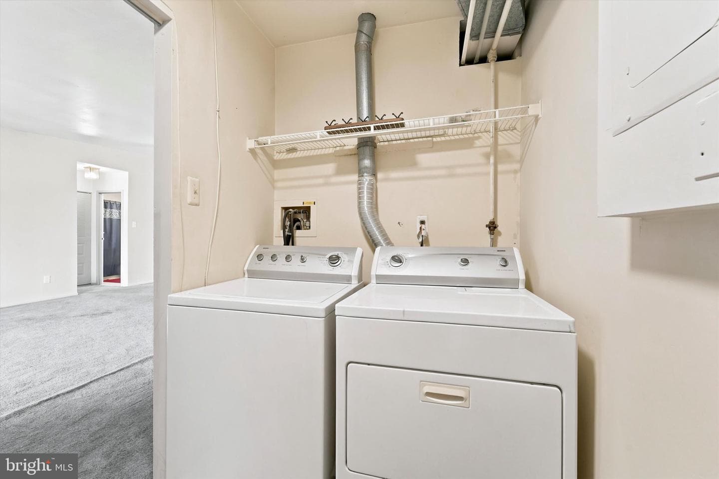 58201 Delaire Landing Road #201 photo 21