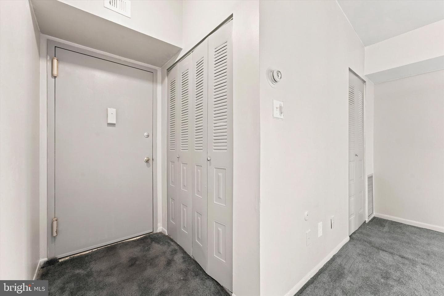 58201 Delaire Landing Road #201 photo 25