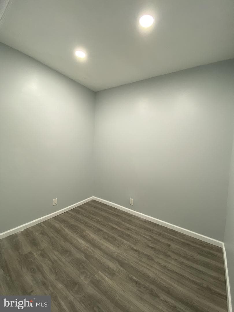 345 Winton St photo 9