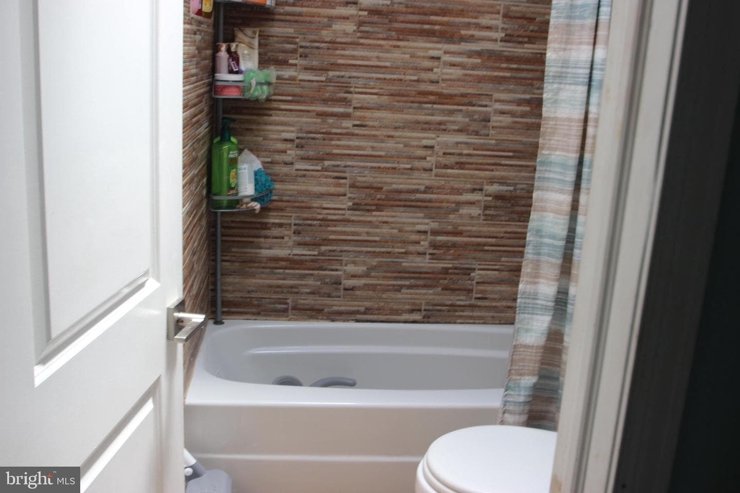 4211 Chippendale Street photo 6