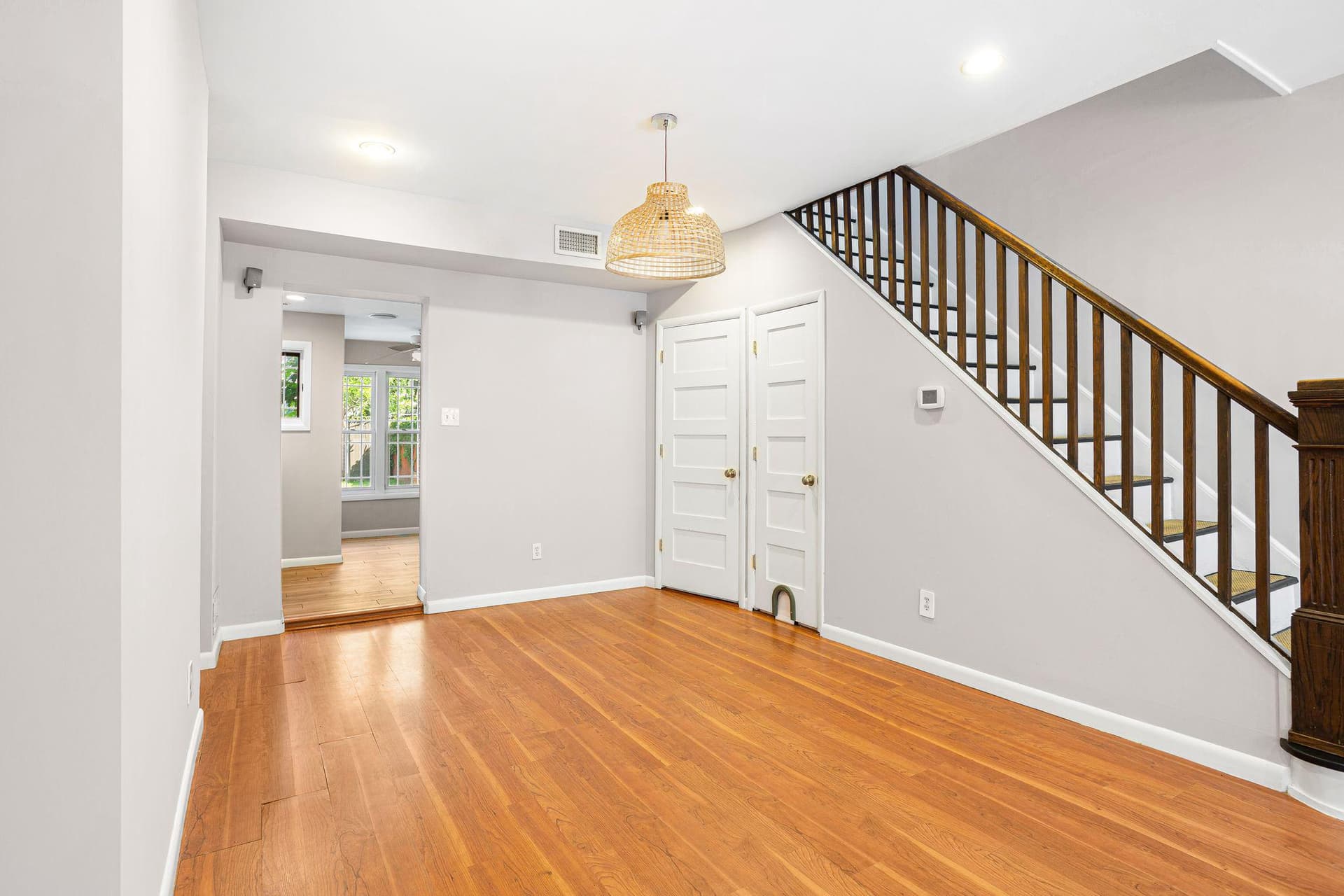 851 Moyer Street photo 6