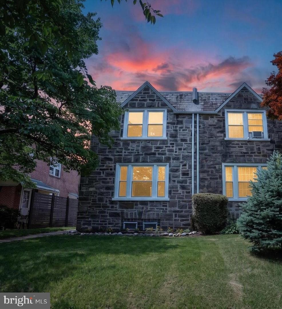 820 Kerper Street, Philadelphia