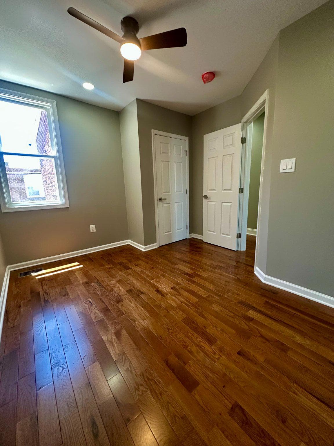 938 Marcella Street photo 13