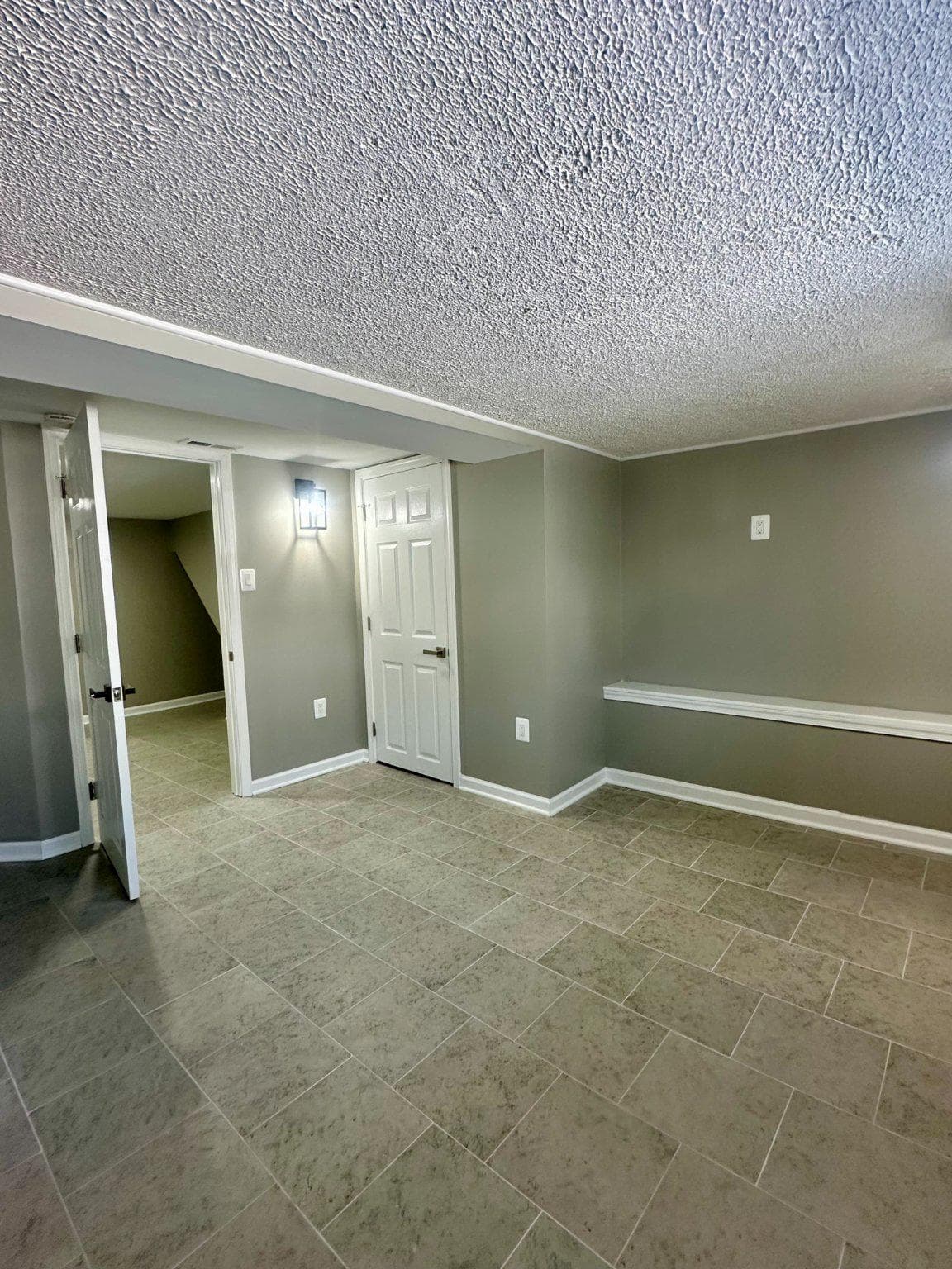 938 Marcella Street photo 18