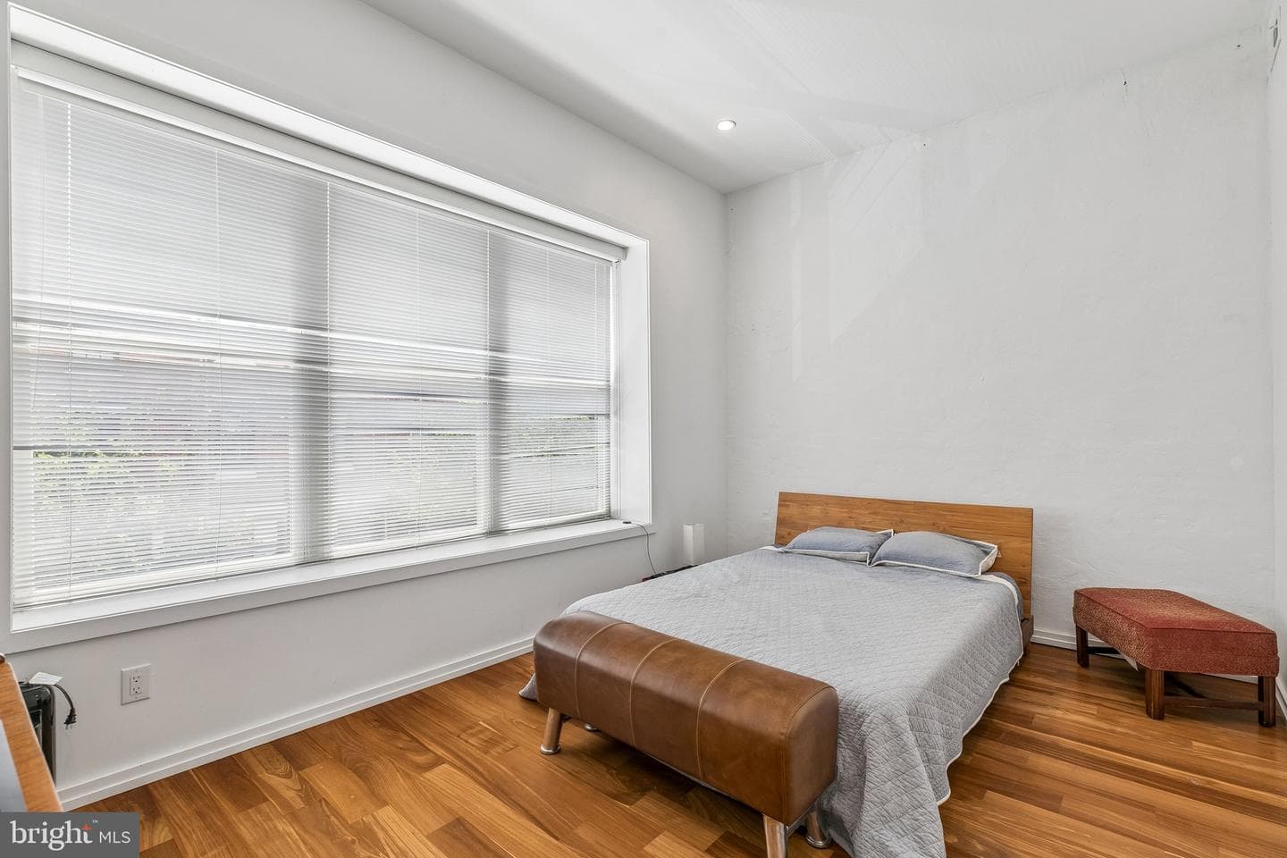 407 Fairmount photo 16