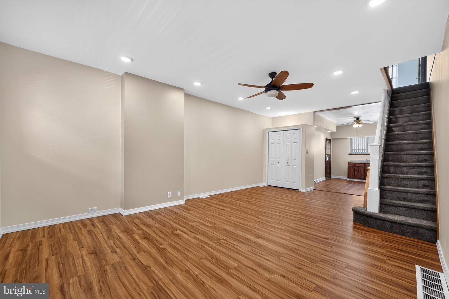 2317 S Hicks Street photo 3
