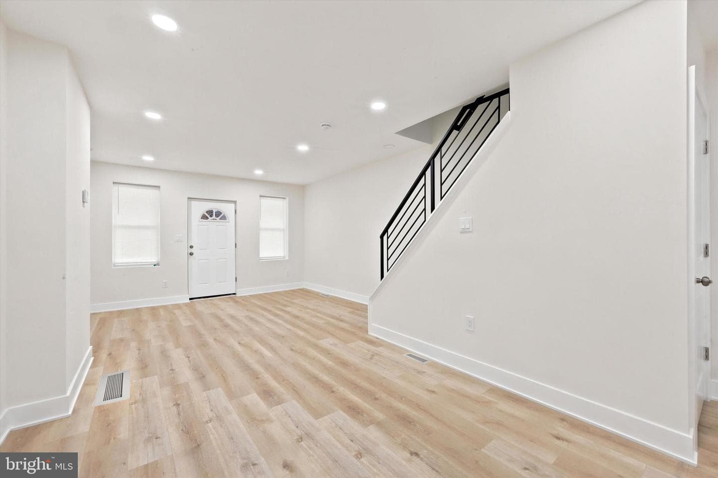 2088 Scattergood Street photo 4