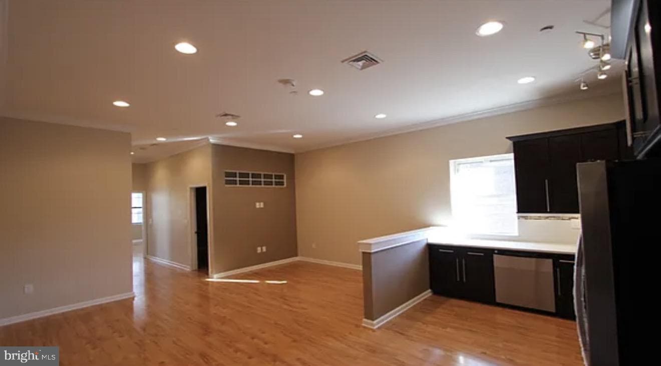 1017 Arch Street #6b, Philadelphia
