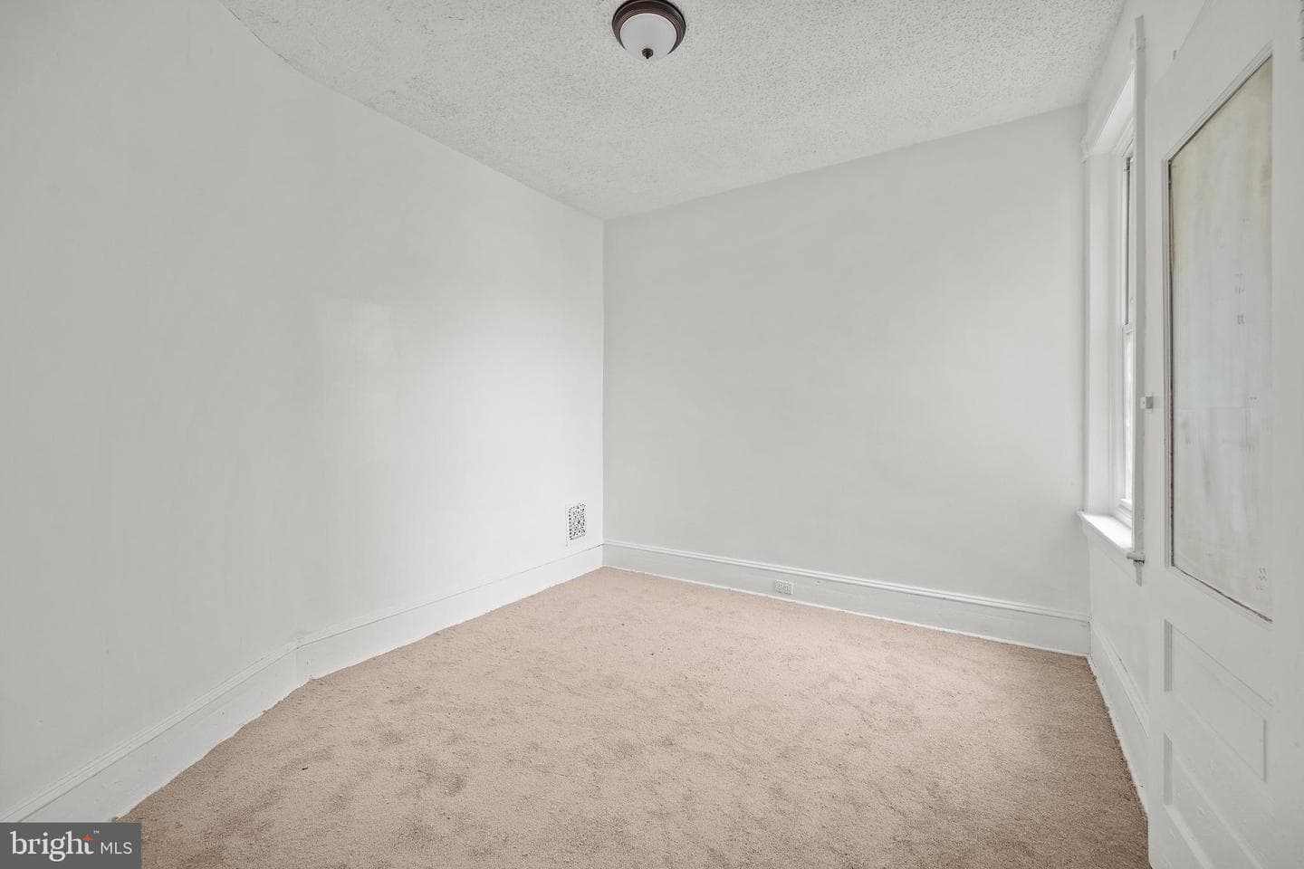 4547 N Smedley Street photo 20