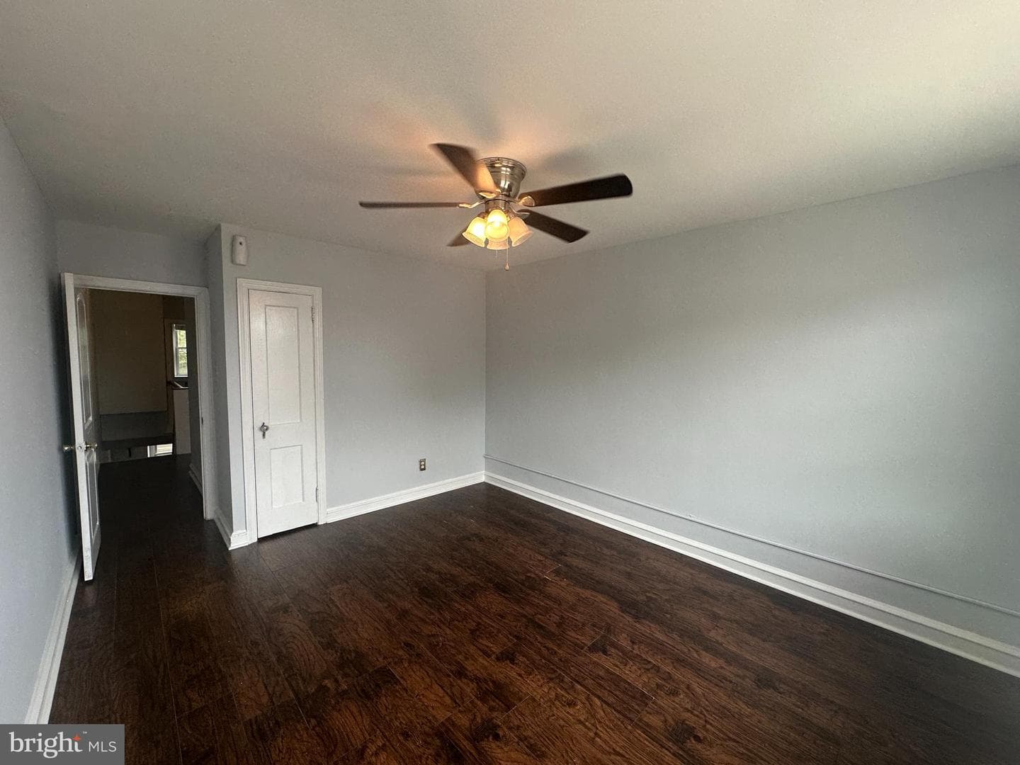 3342 Longshore Avenue photo 7