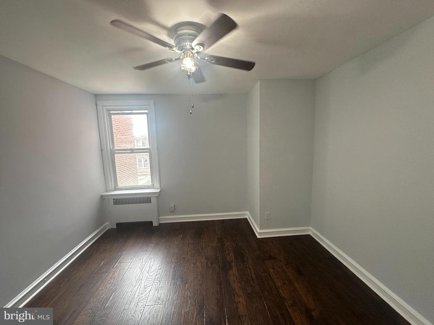 3342 Longshore Avenue photo 9