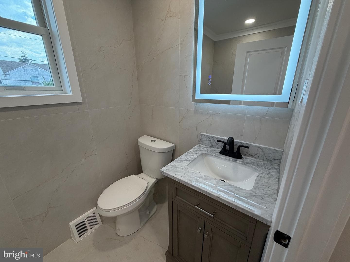 7554 Forrest Avenue photo 12