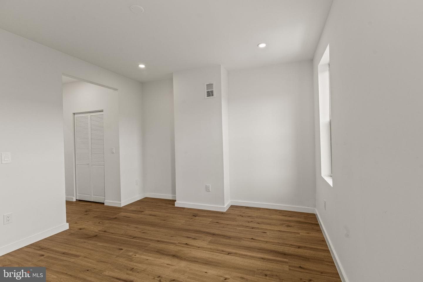 2514 S Bancroft Street photo 20