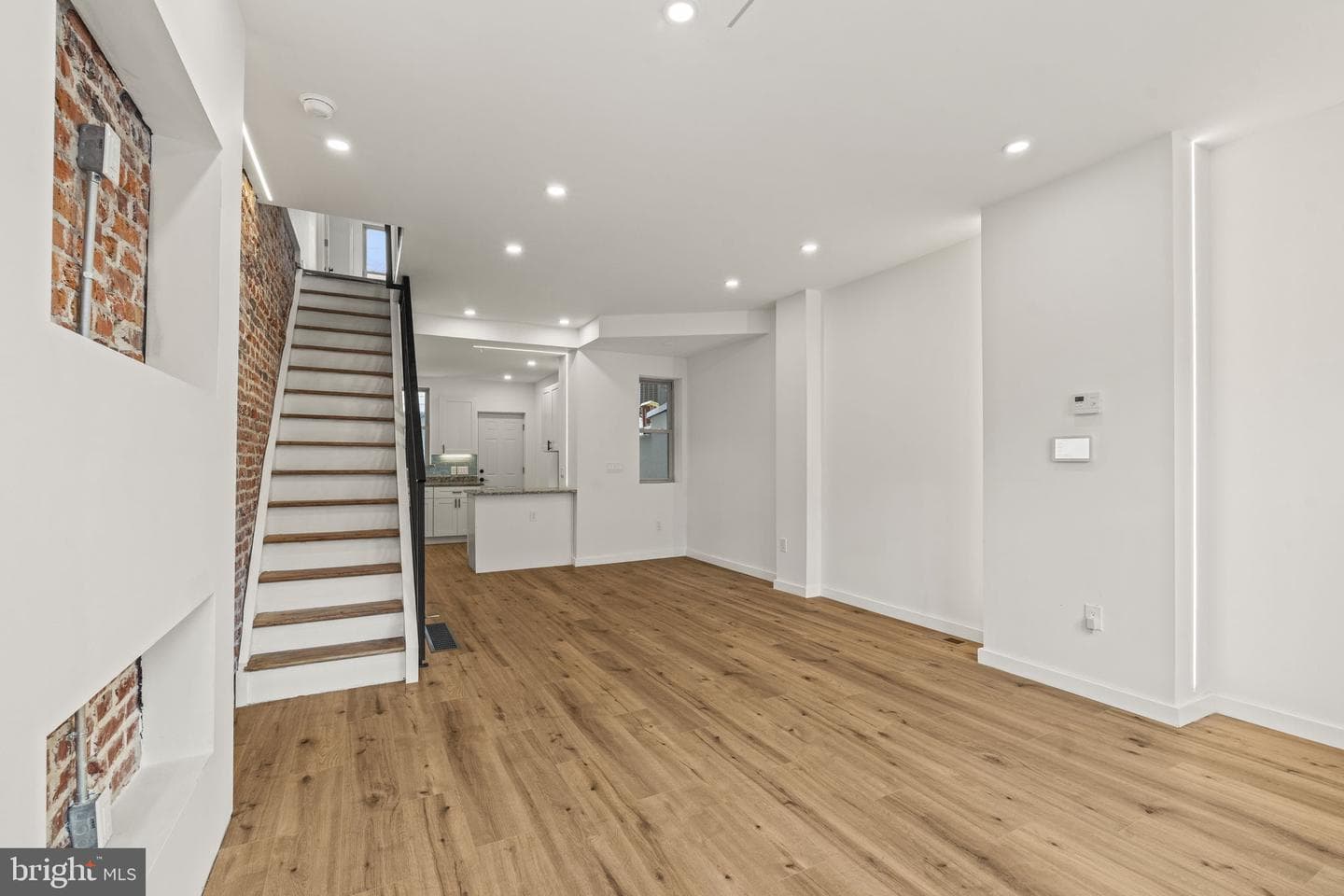 2514 S Bancroft Street photo 4