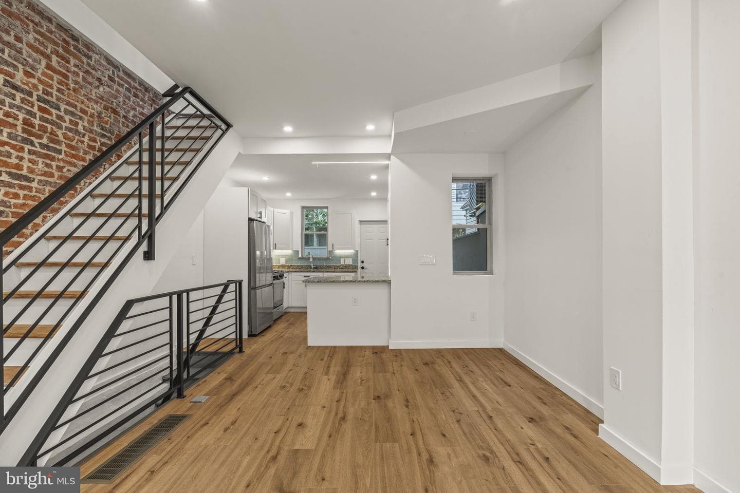 2514 S Bancroft Street photo 6