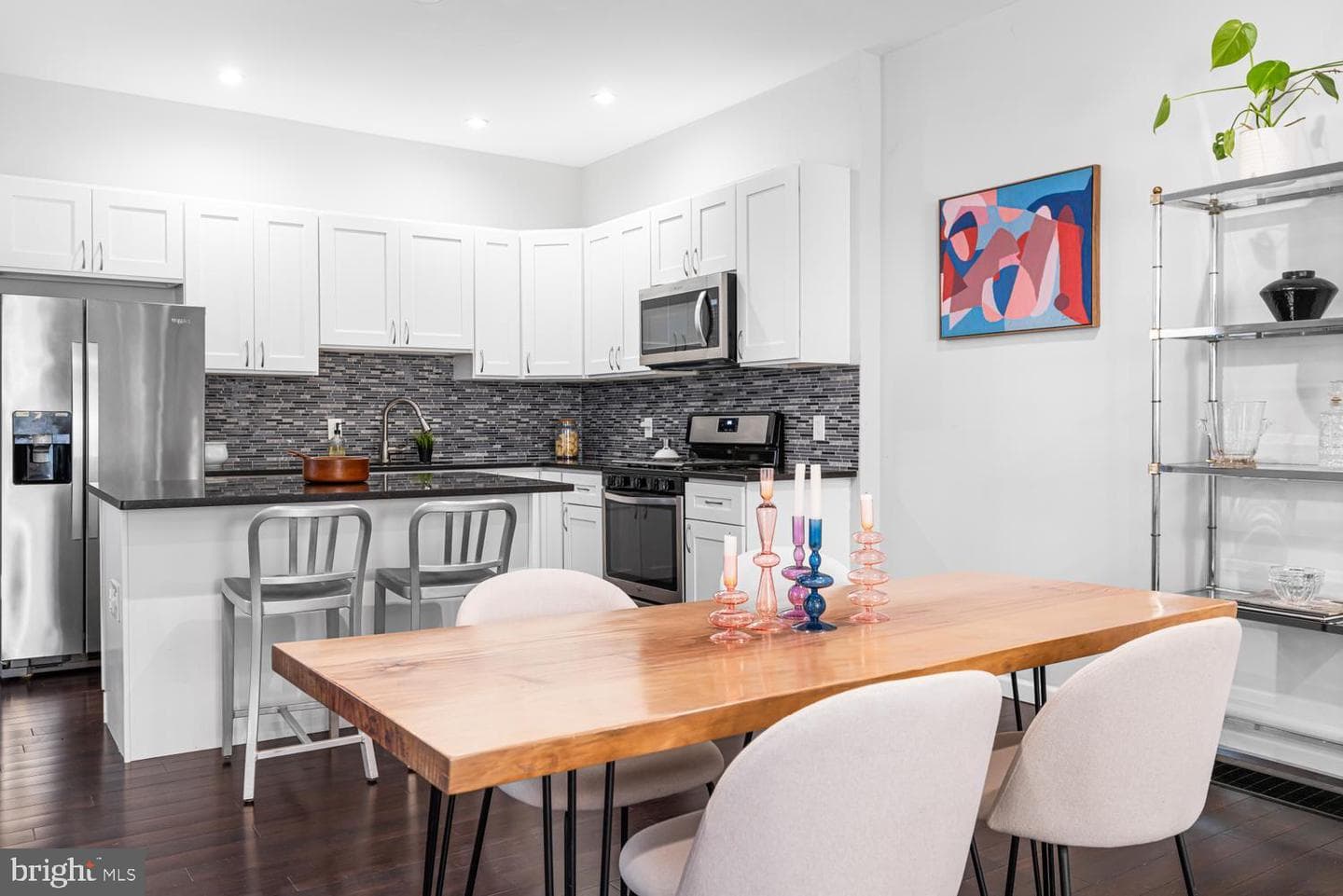 159 E Mayland Street photo 6