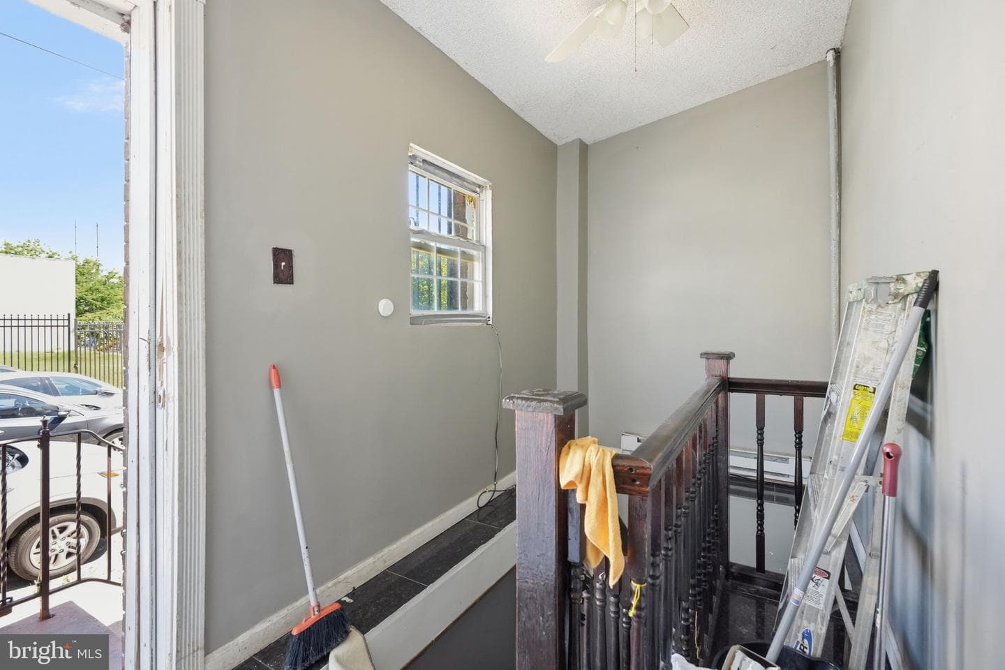7277 Saybrook Avenue photo 25