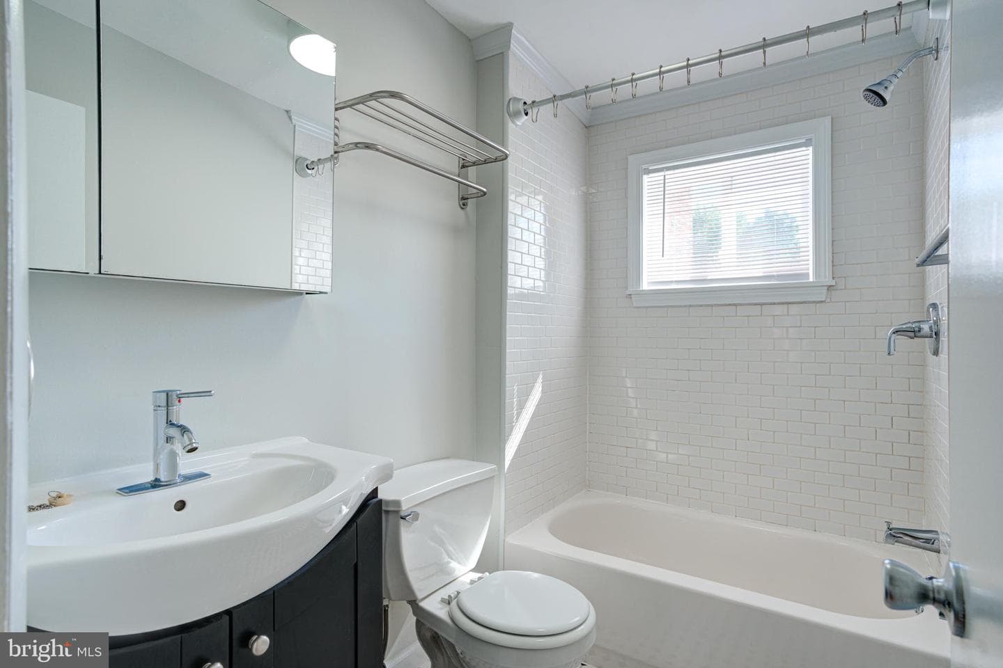 2606 E Madison Street photo 10