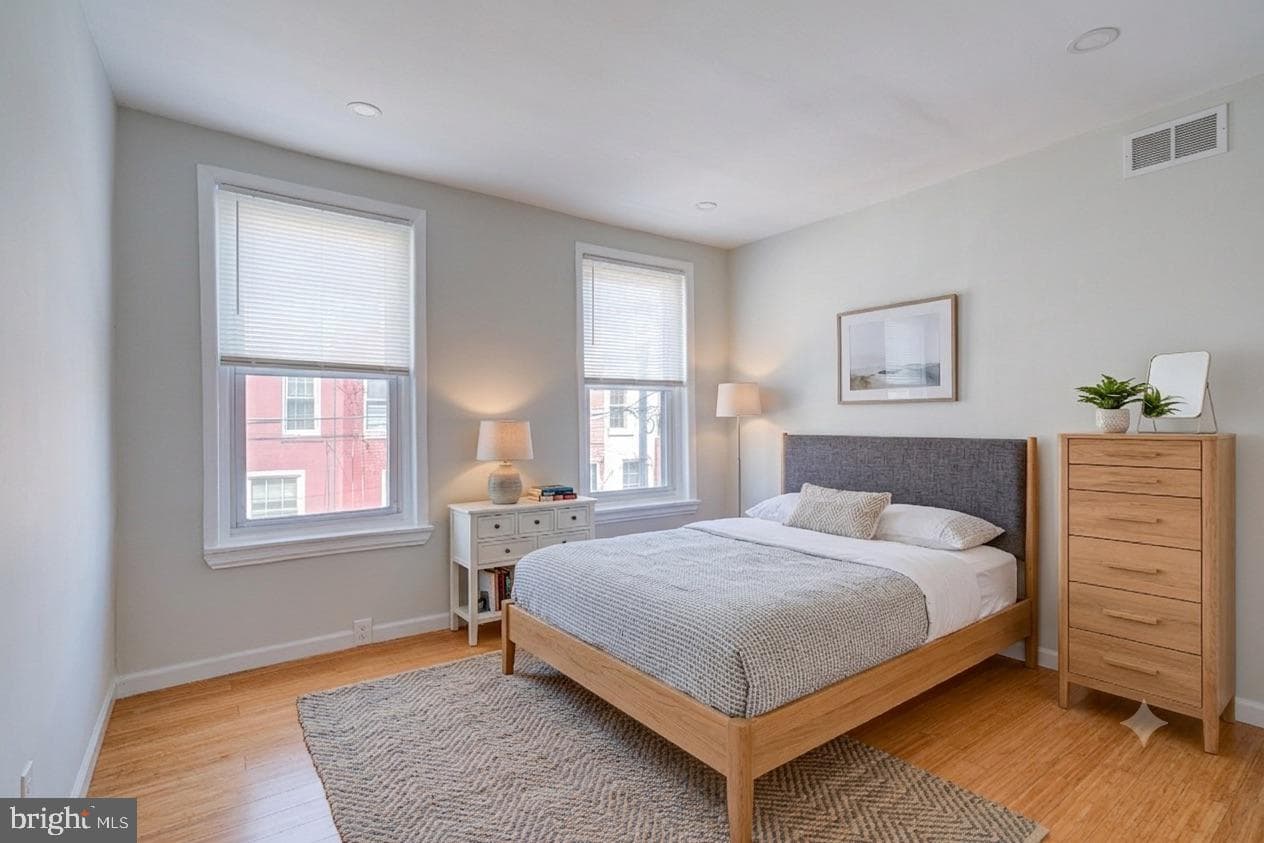 2606 E Madison Street, Philadelphia
