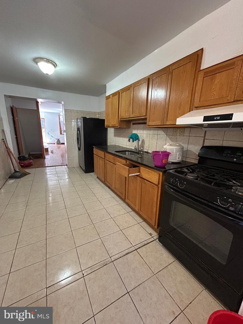 1813 E Hazzard Street photo 11
