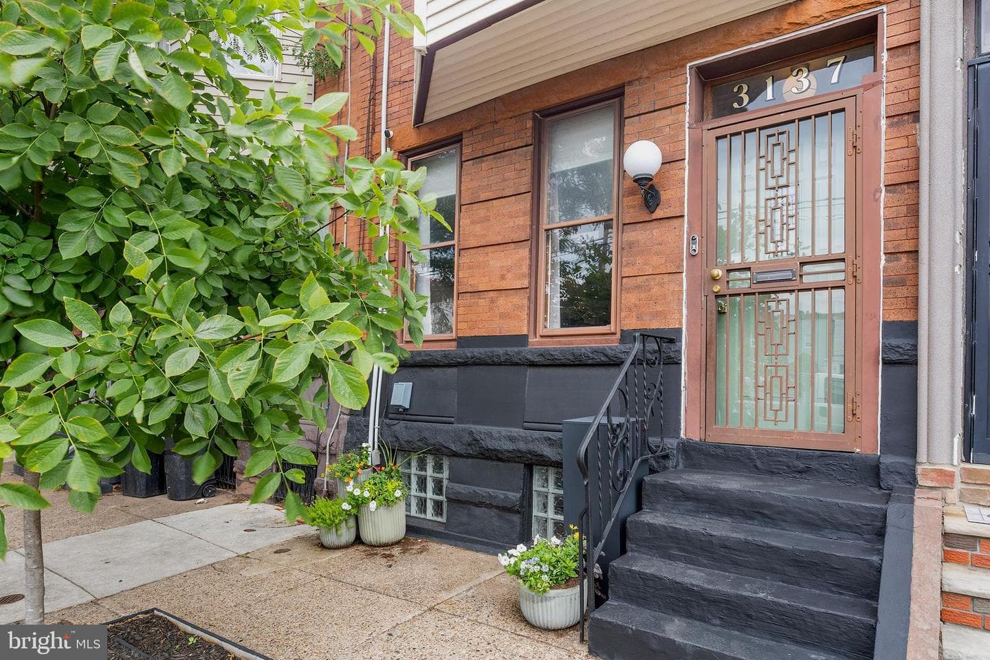 3137 Edgemont Street, Philadelphia