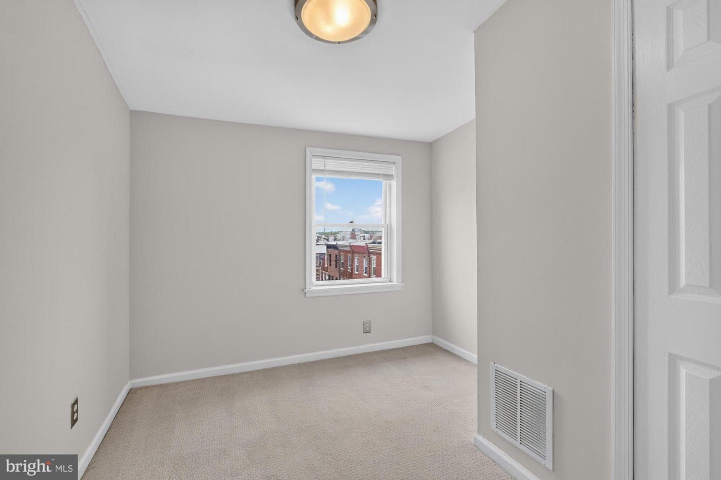 1321 E Susquehanna Avenue photo 39