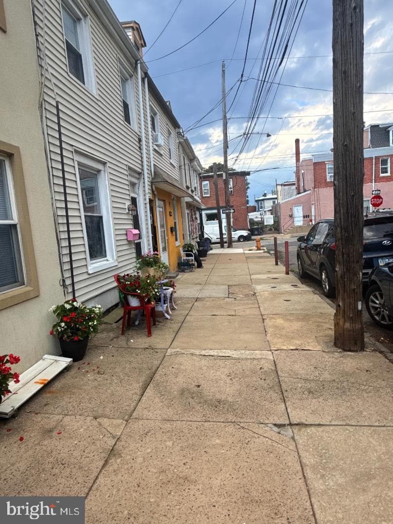 4750 Mercer Street photo 31