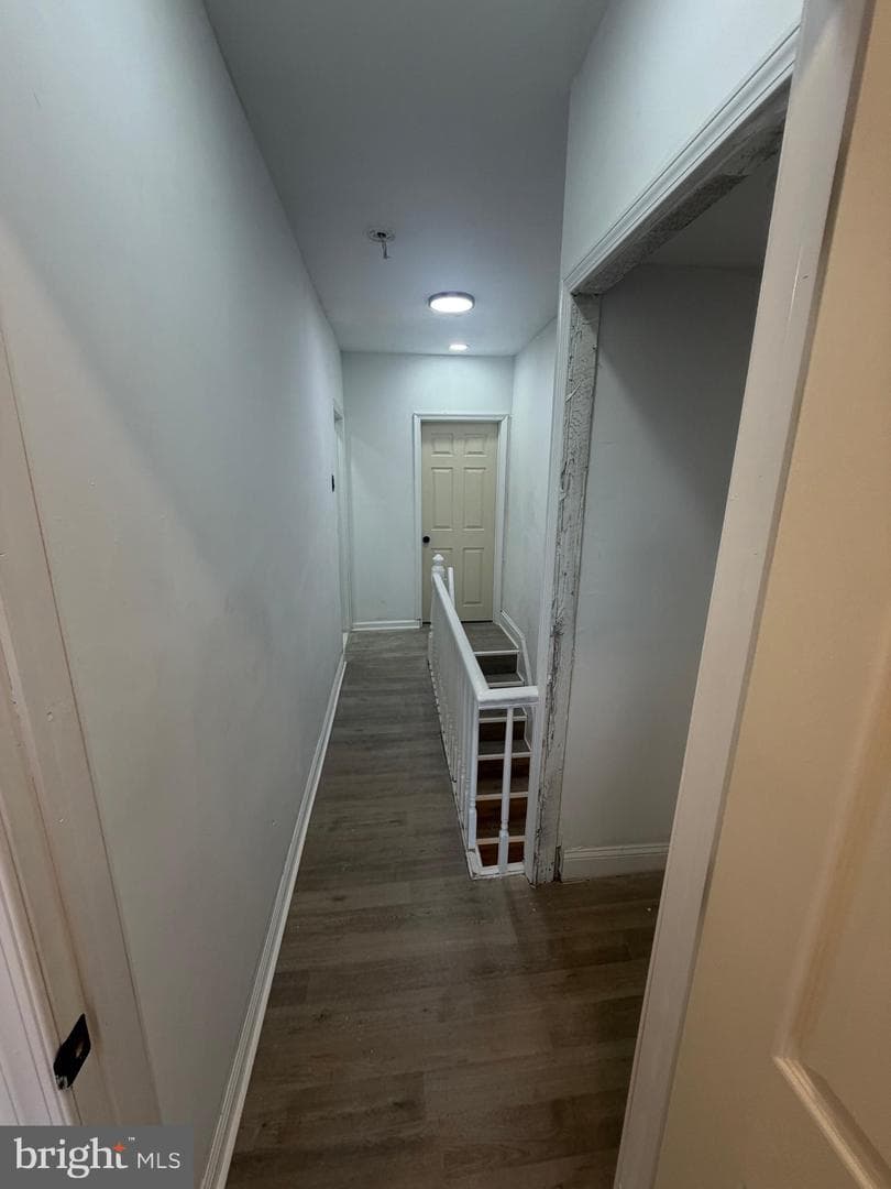 2409 W Harold Street photo 13
