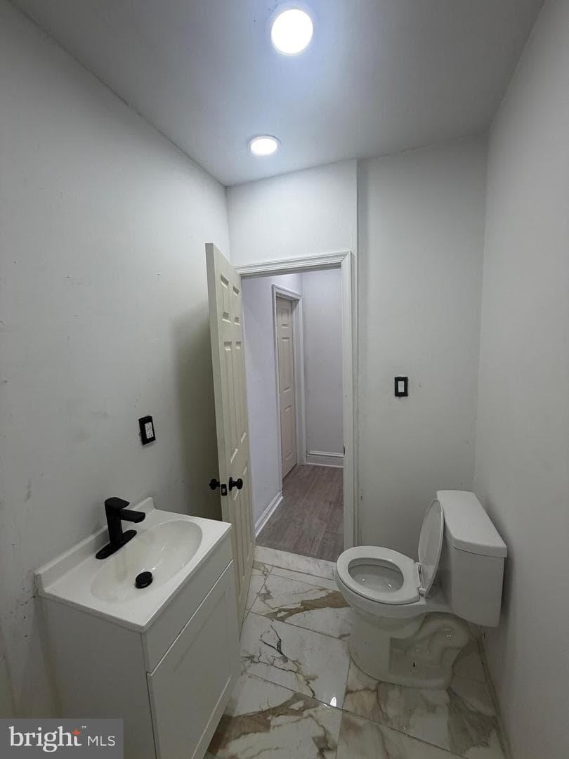 2409 W Harold Street photo 15