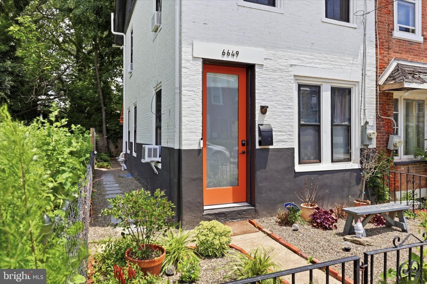 6649 Crowson Street photo 15