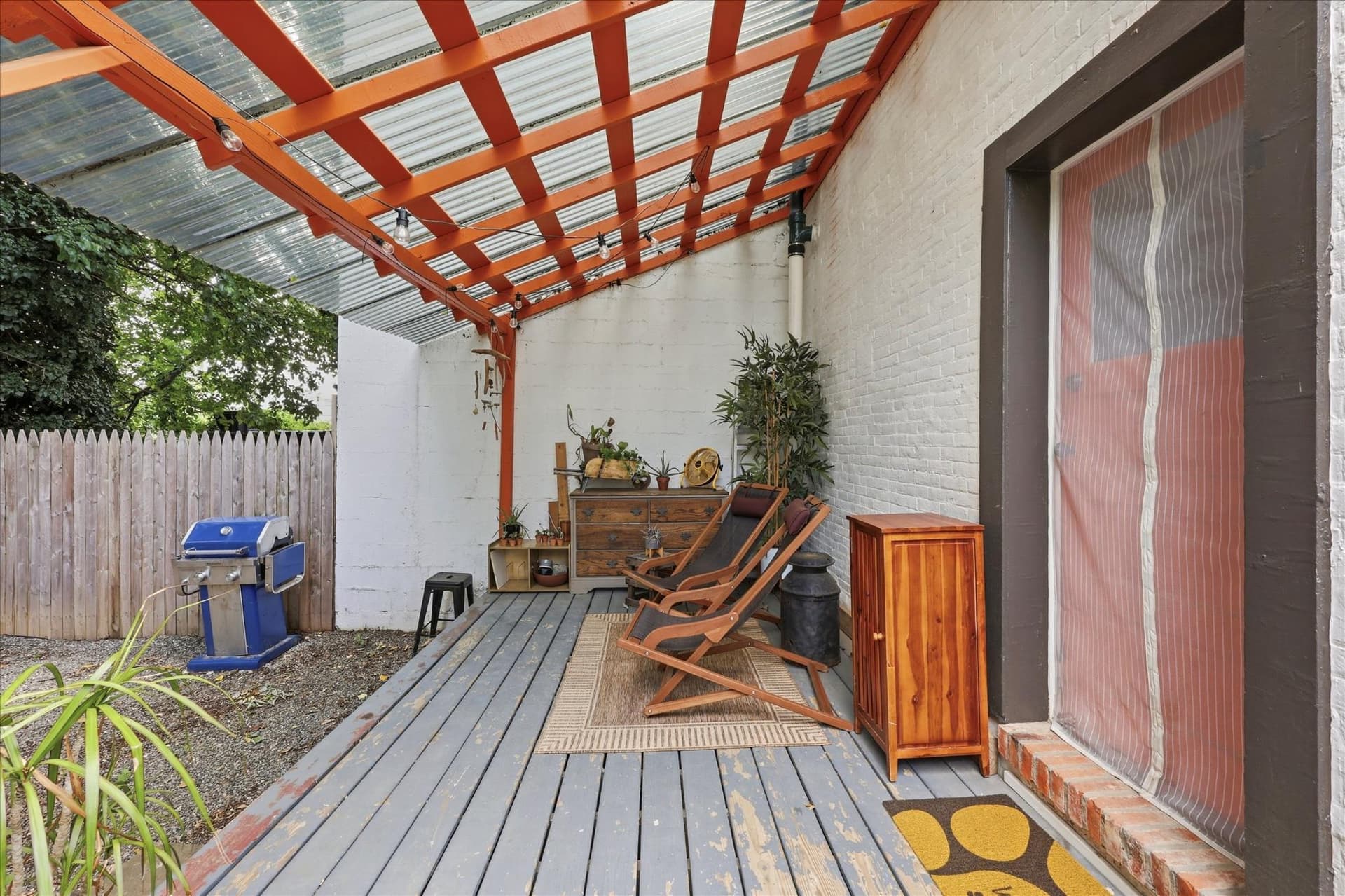 6649 Crowson Street photo 22