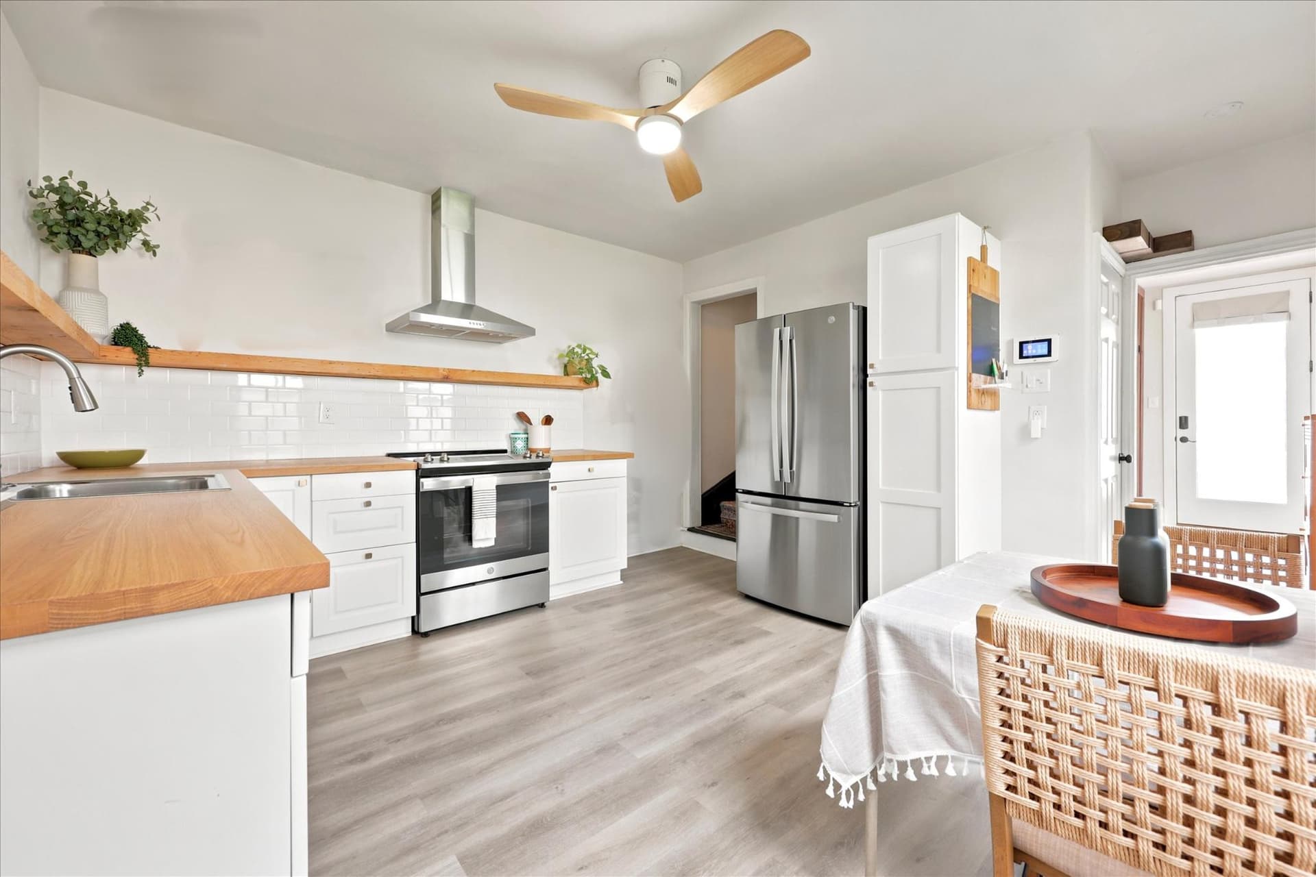 6649 Crowson Street photo 7