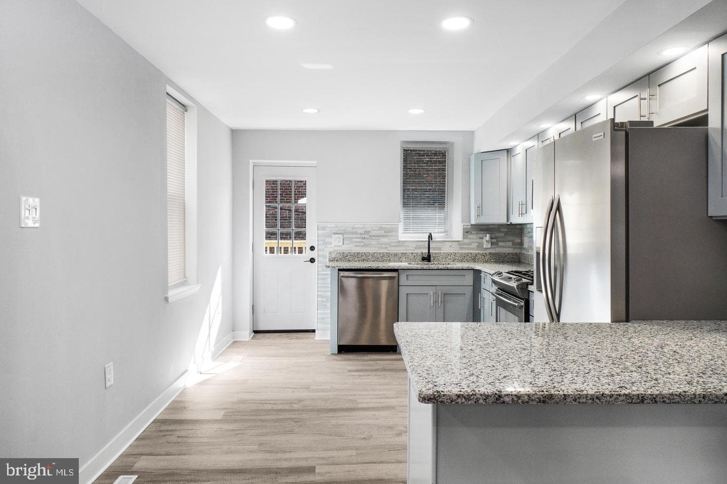 3653 Frankford Avenue photo 16