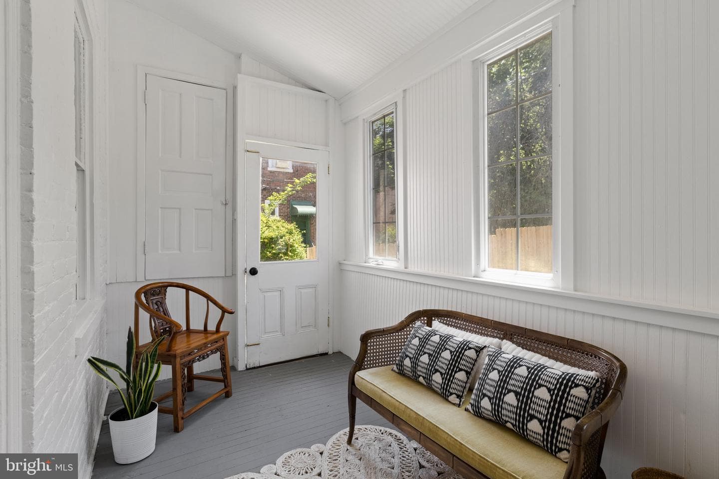 5110 Greene Street photo 26