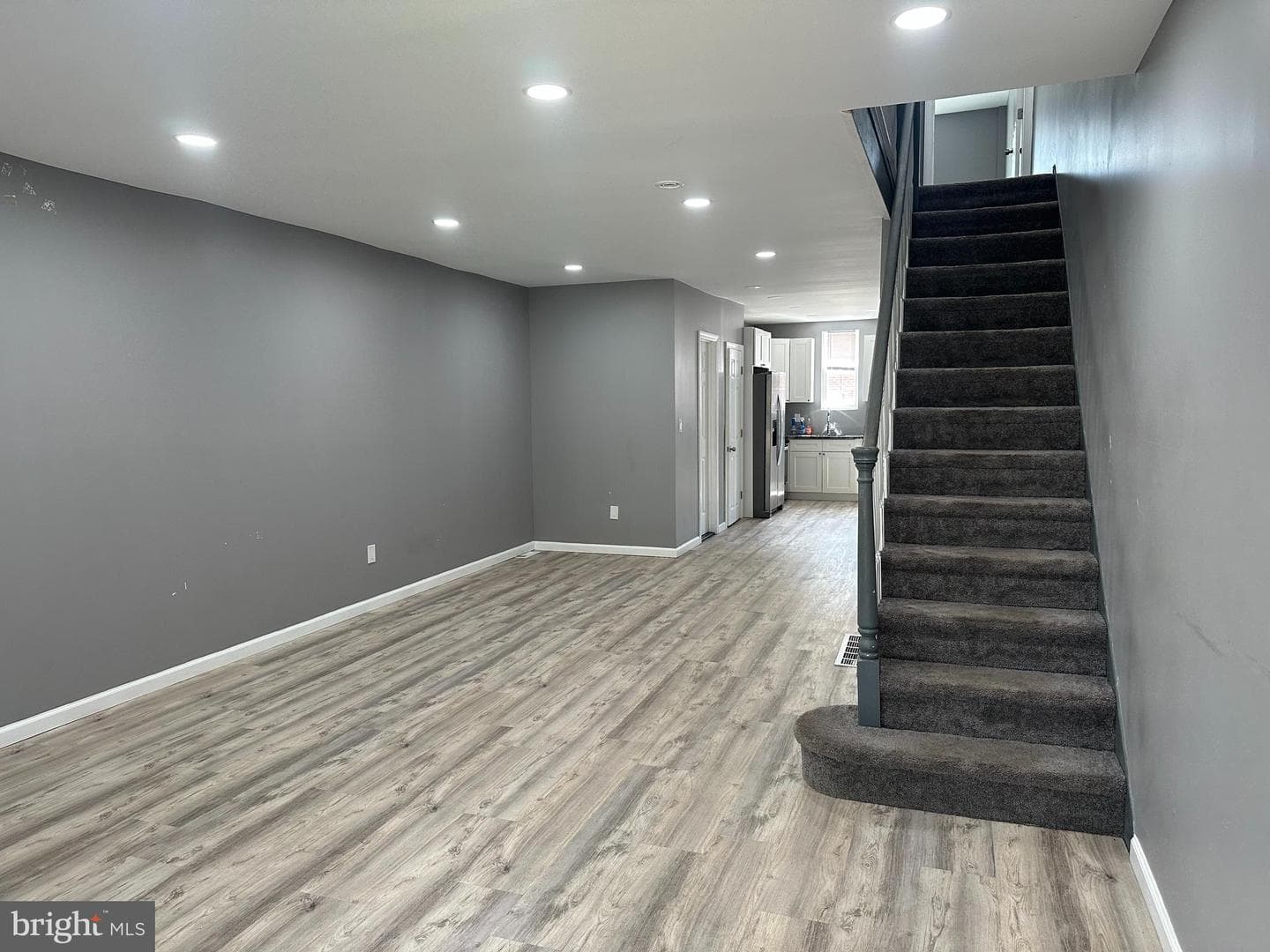 1438 Knorr Street photo 4