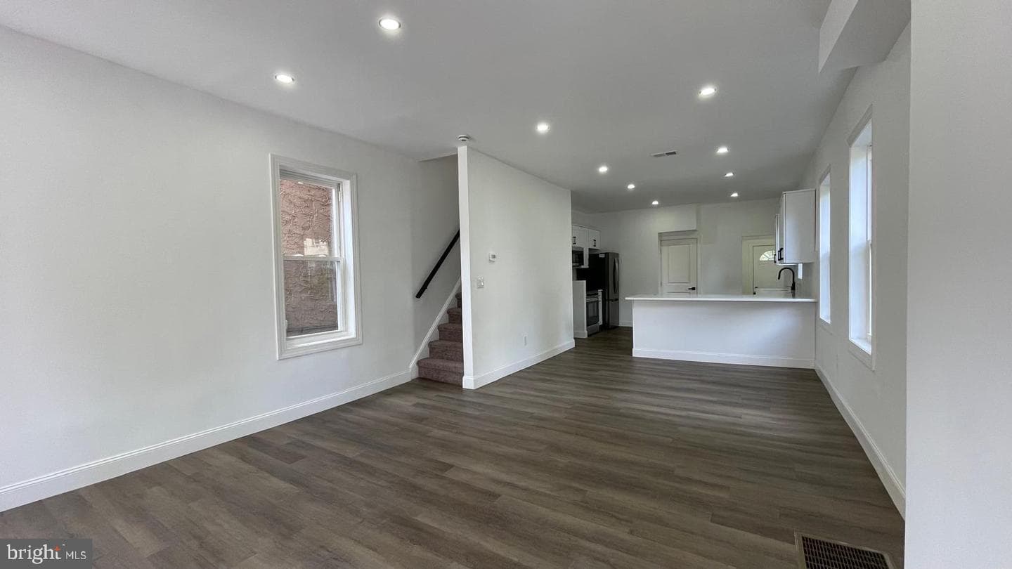 6358 Cherokee Street photo 5
