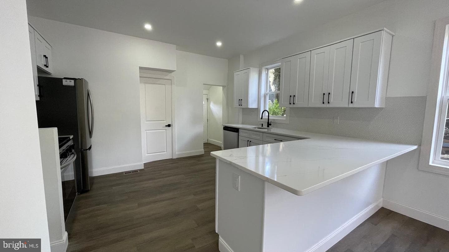 6358 Cherokee Street photo 9