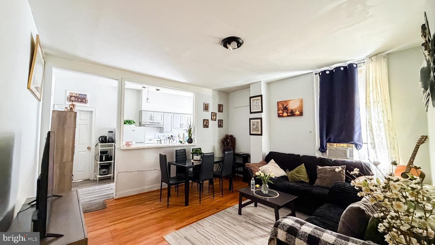 1627 Jackson Street photo 2