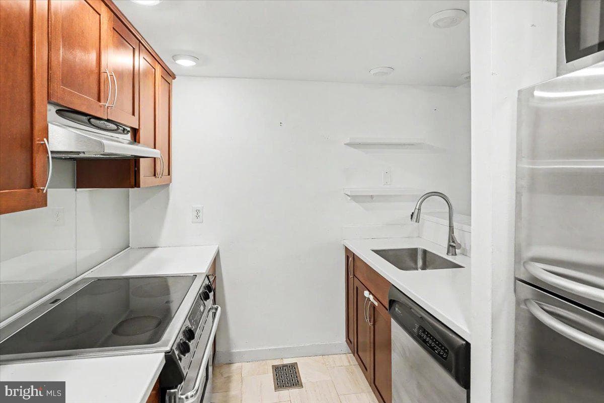 301 Race Street #316 photo 6