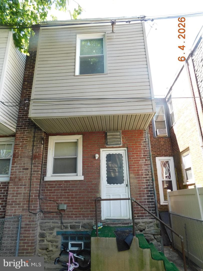 255 Widener Street photo 9