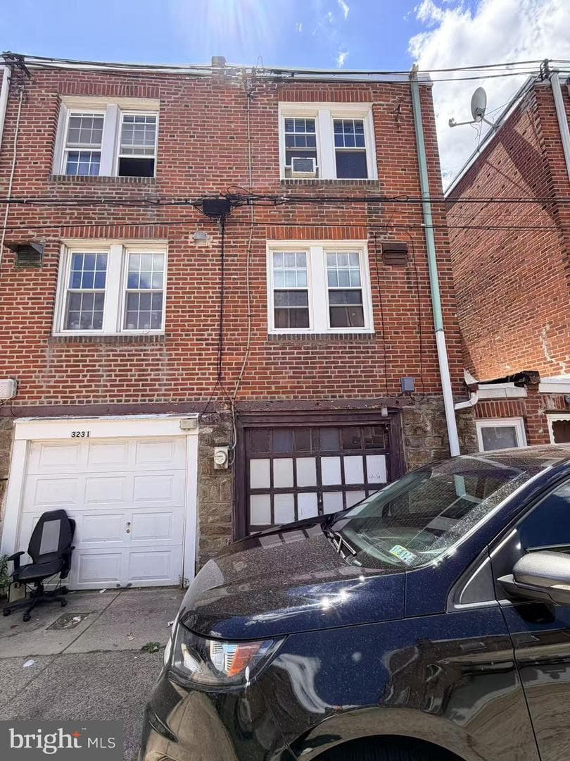 3229 Wellington Street photo 17