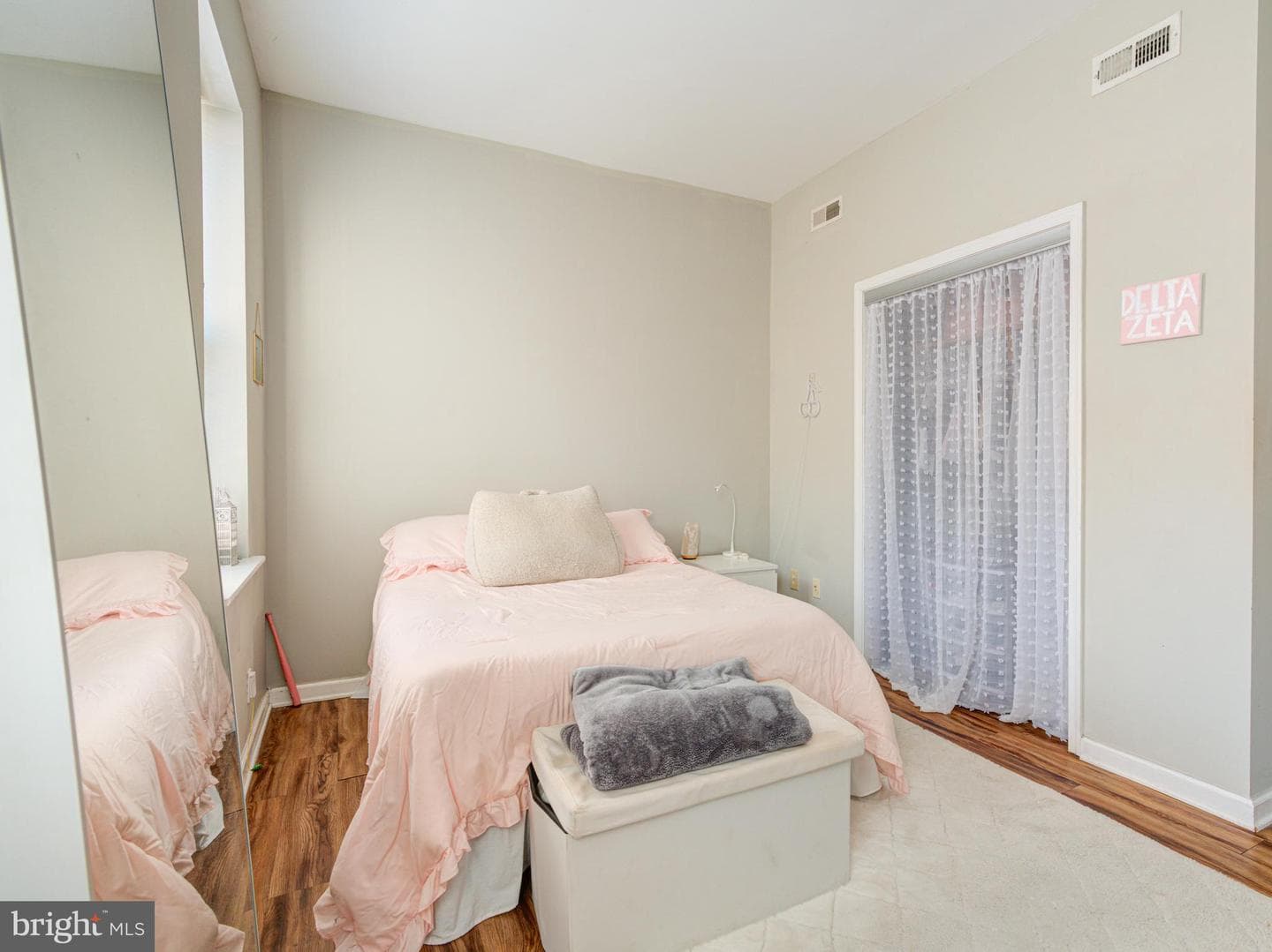 1842 N Willington Street photo 14