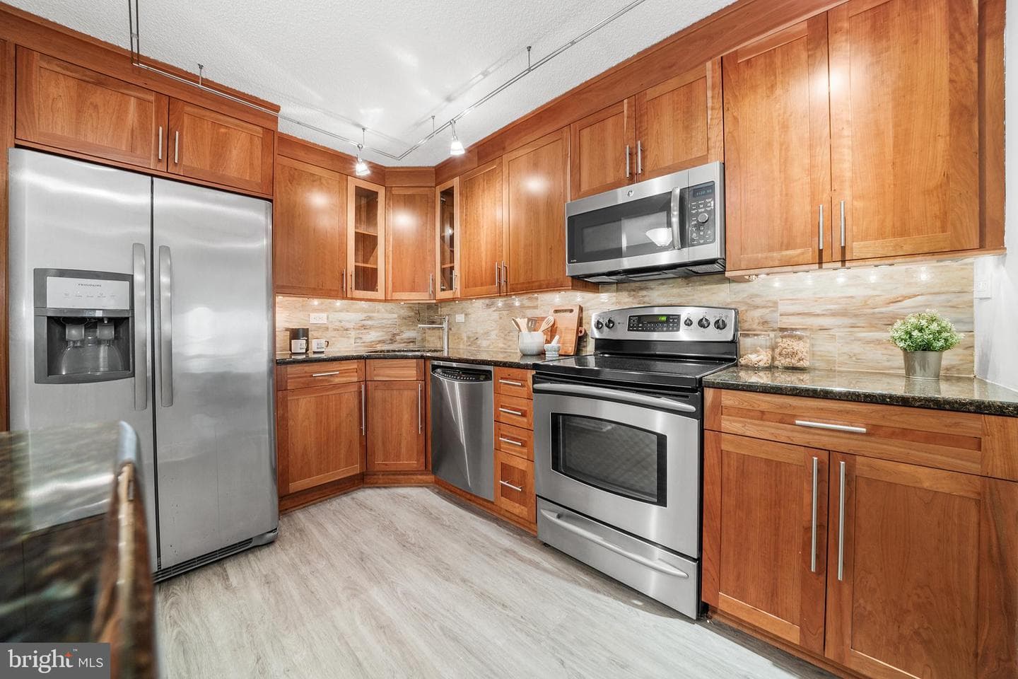 233 S 6th Street #506 photo 15