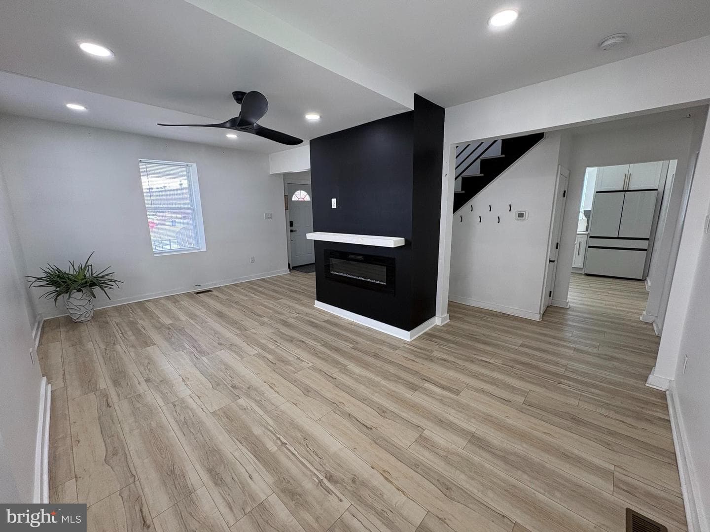7768 Ditman Street photo 14