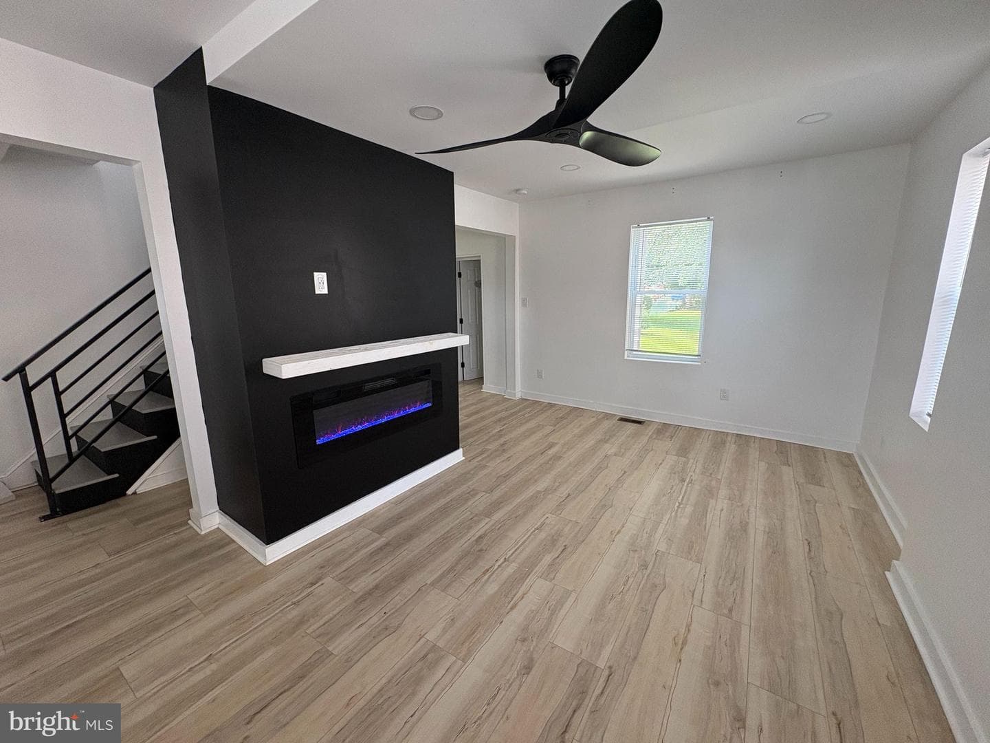 7768 Ditman Street photo 15