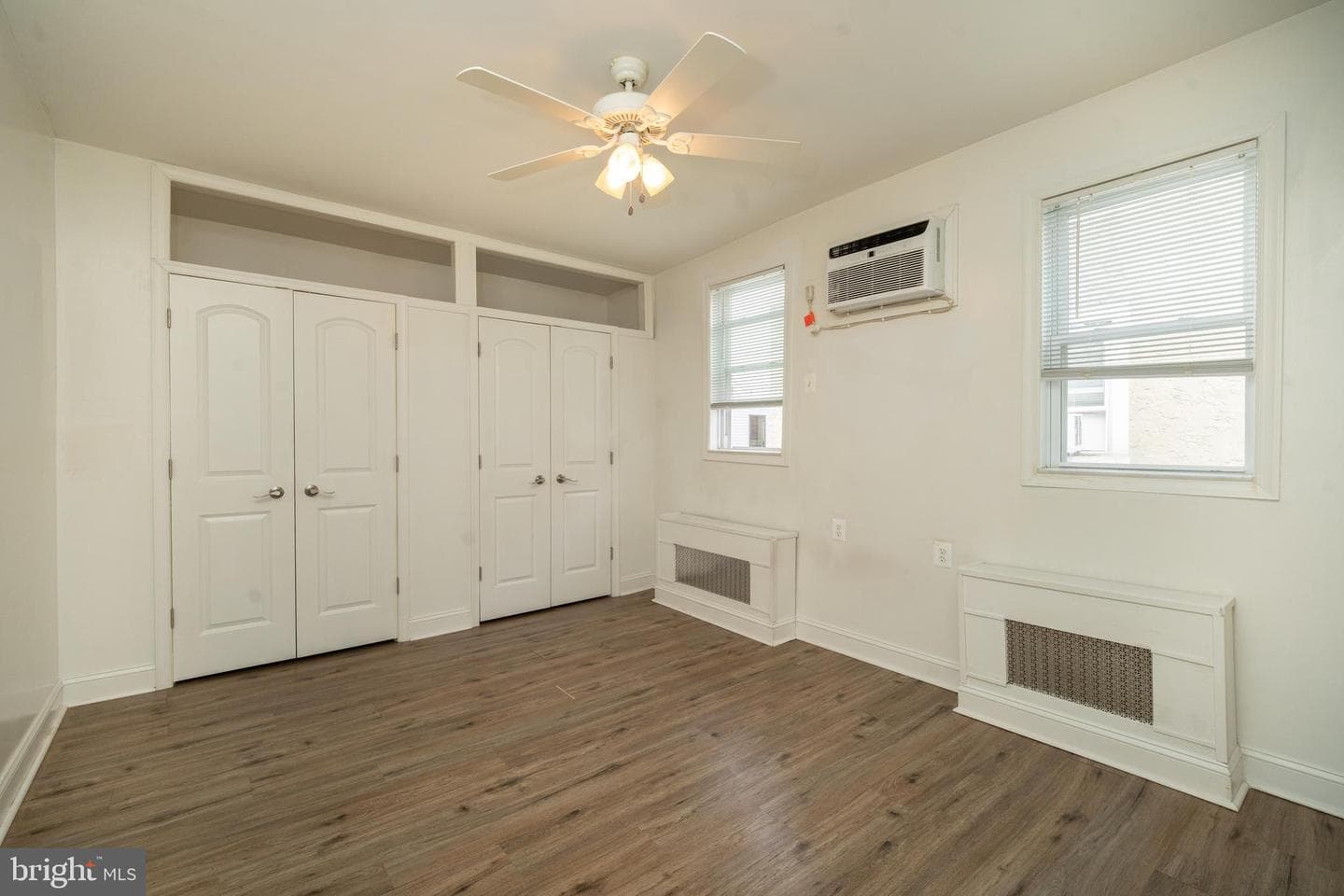 1037 Snyder Avenue photo 13