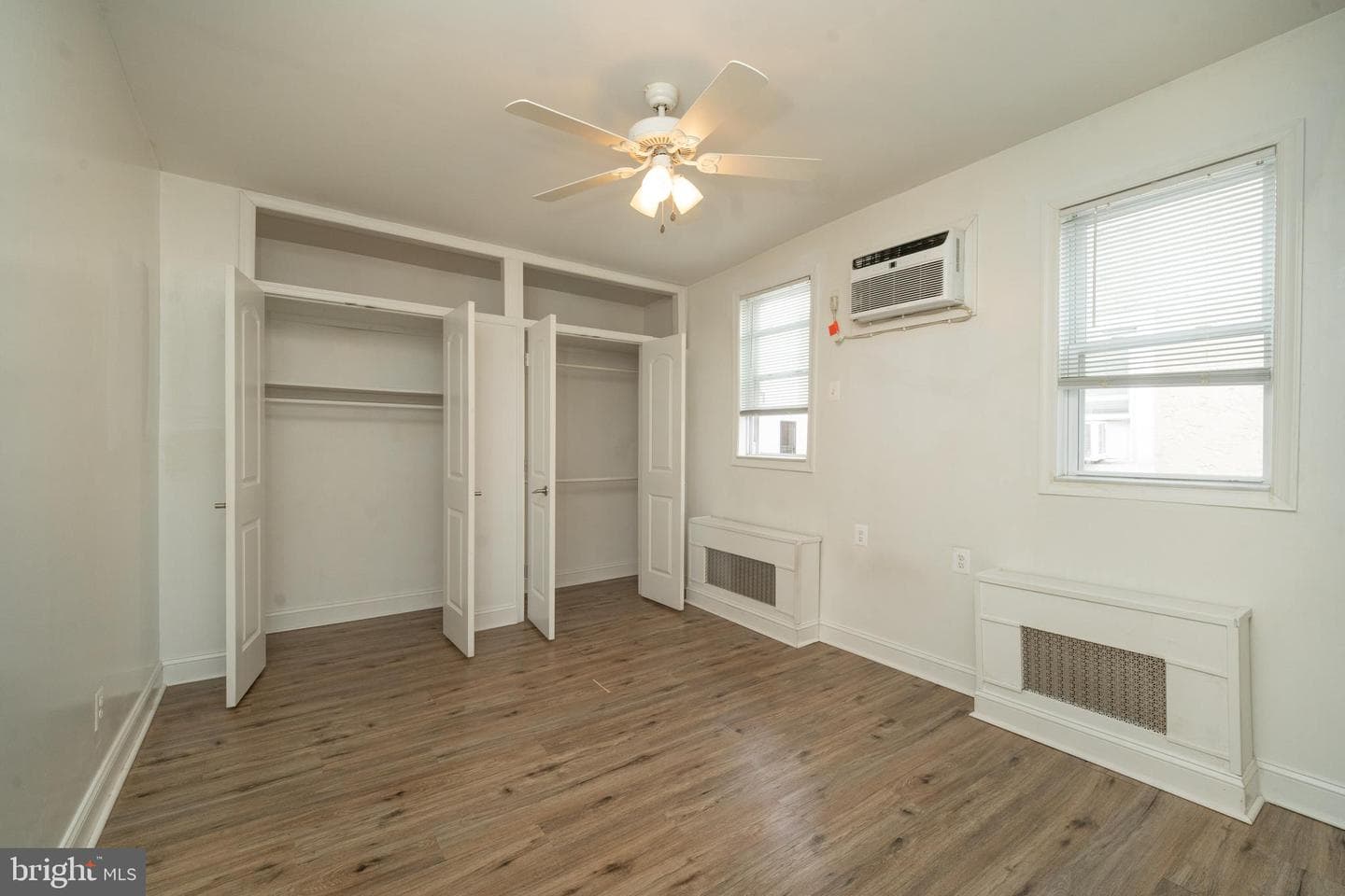1037 Snyder Avenue photo 14