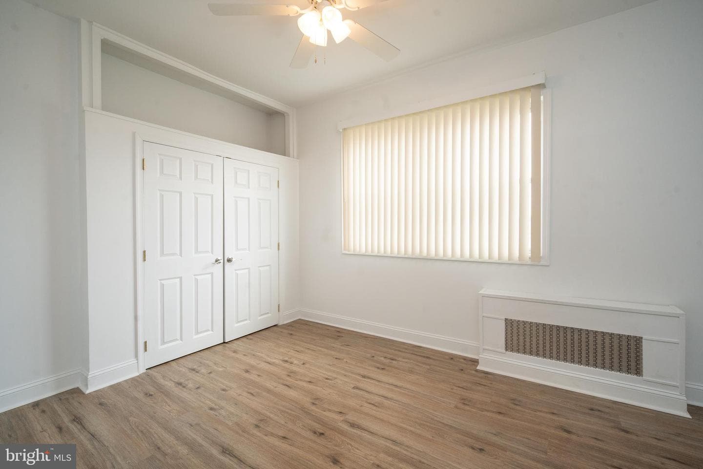 1037 Snyder Avenue photo 18