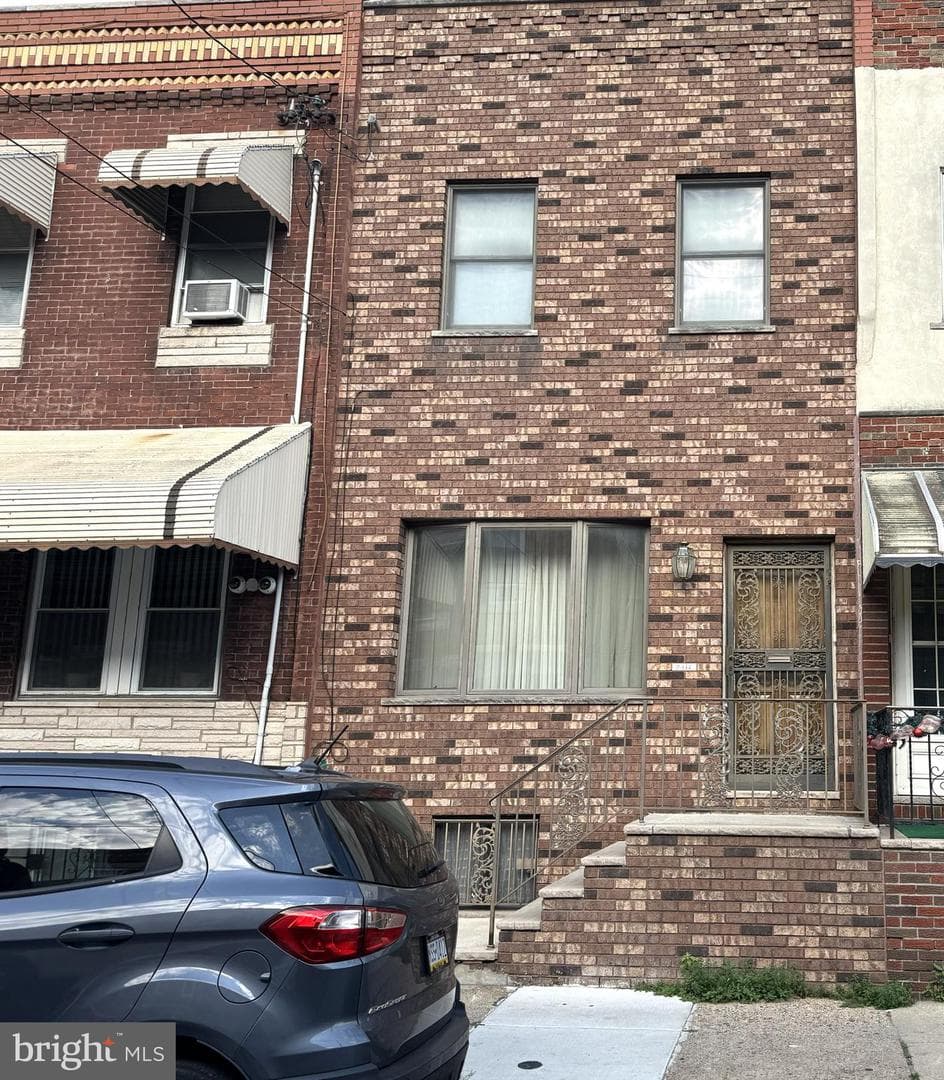 2317 S 9th Street, Philadelphia